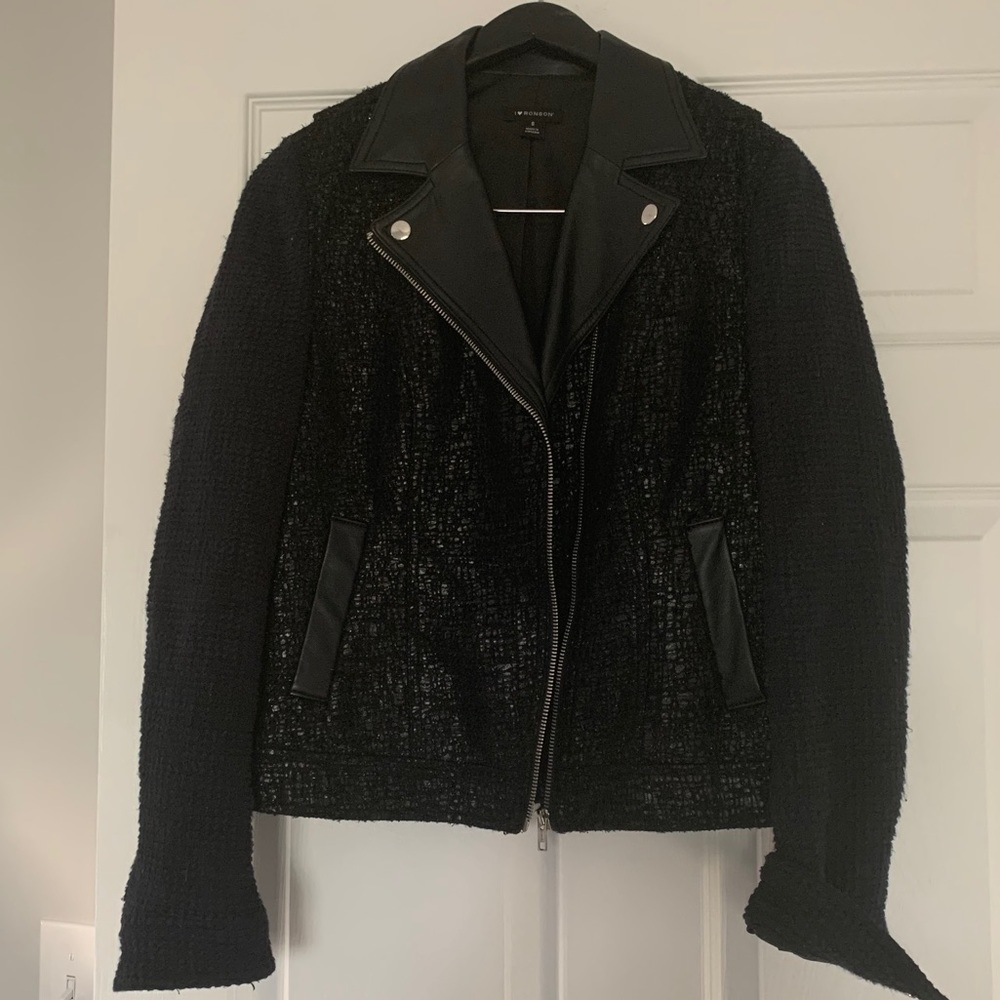 I 🖤 Ronson Mixed Media Leather Jacket!